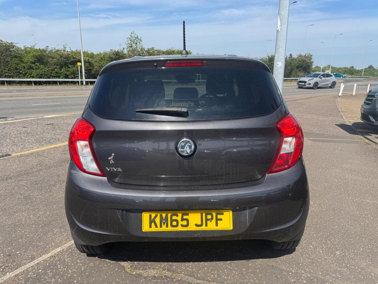 2015 Vauxhall VIVA 1.0i SL Euro 6 5dr, exterior view 4