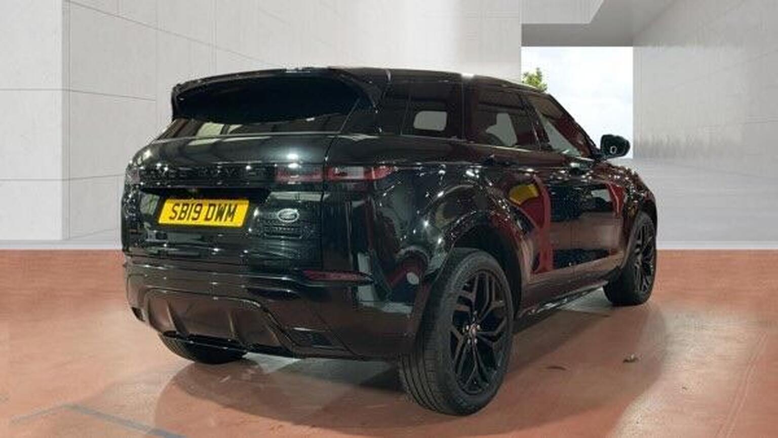 2019 Land Rover RANGE ROVER EVOQUE 2.0 D180 R-Dynamic SE Auto 4WD Euro 6 (s/s) 5dr, exterior view 3