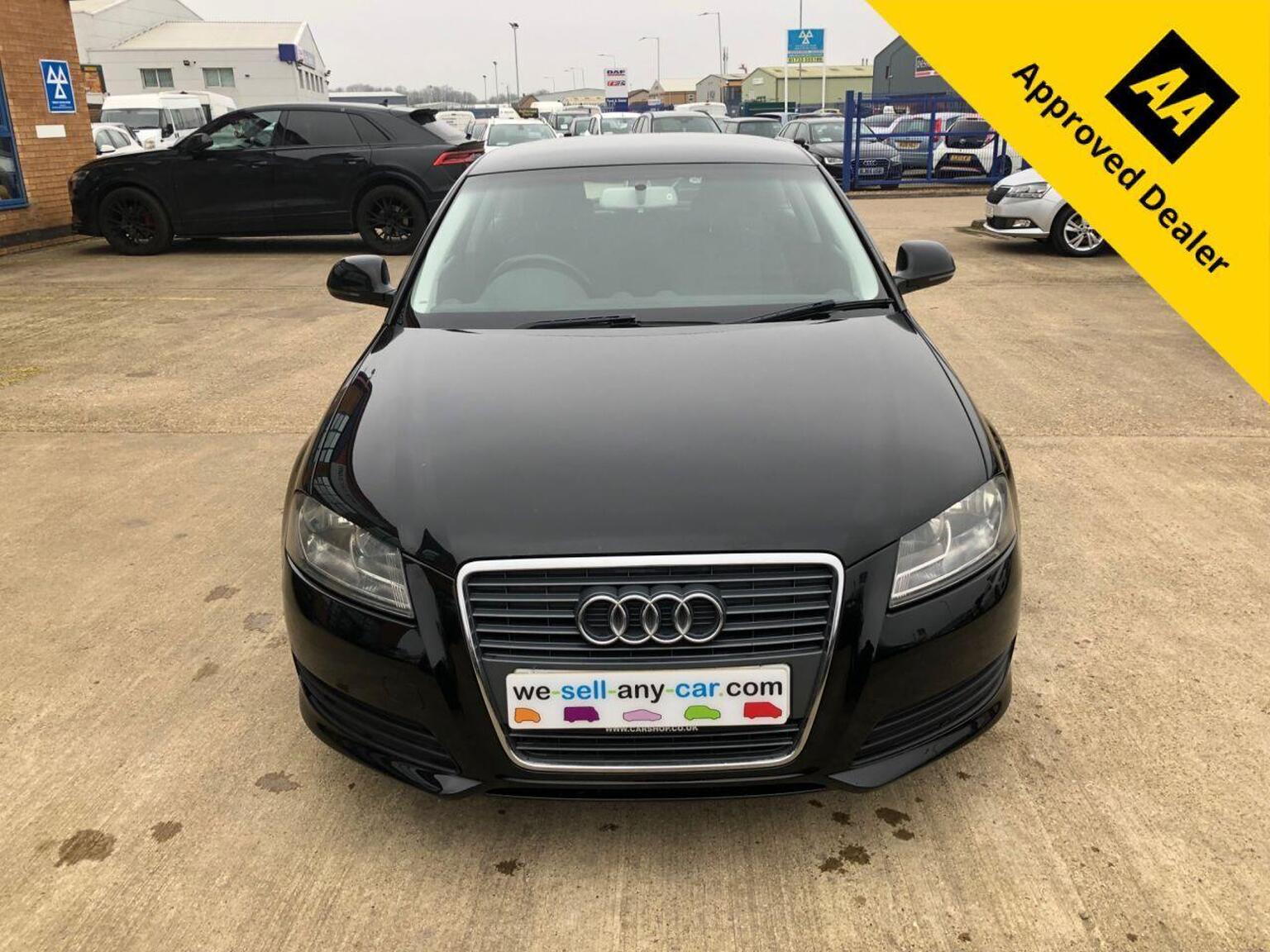 2009 Audi A3 1.6 TDI Euro 5 (s/s) 3dr, exterior view 3