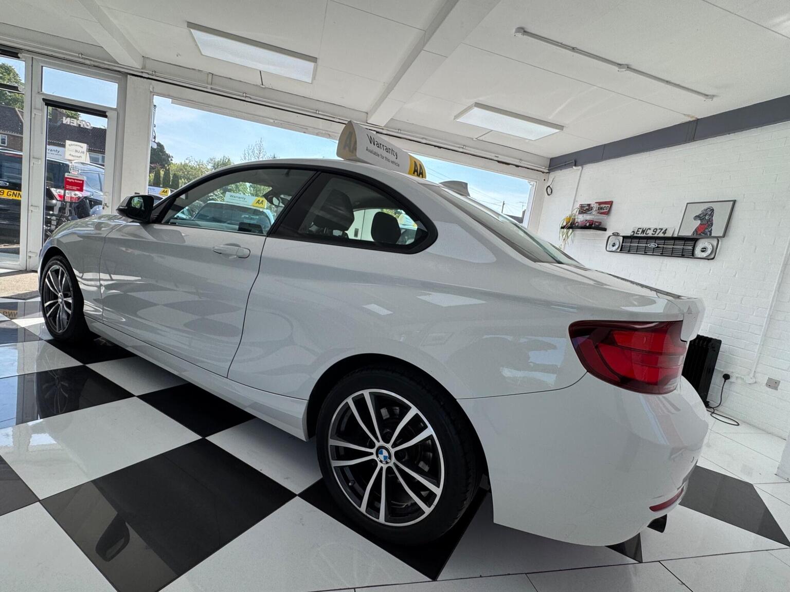 2019 BMW 2 SERIES 2.0 218d Sport Euro 6 (s/s) 2dr, exterior view 4