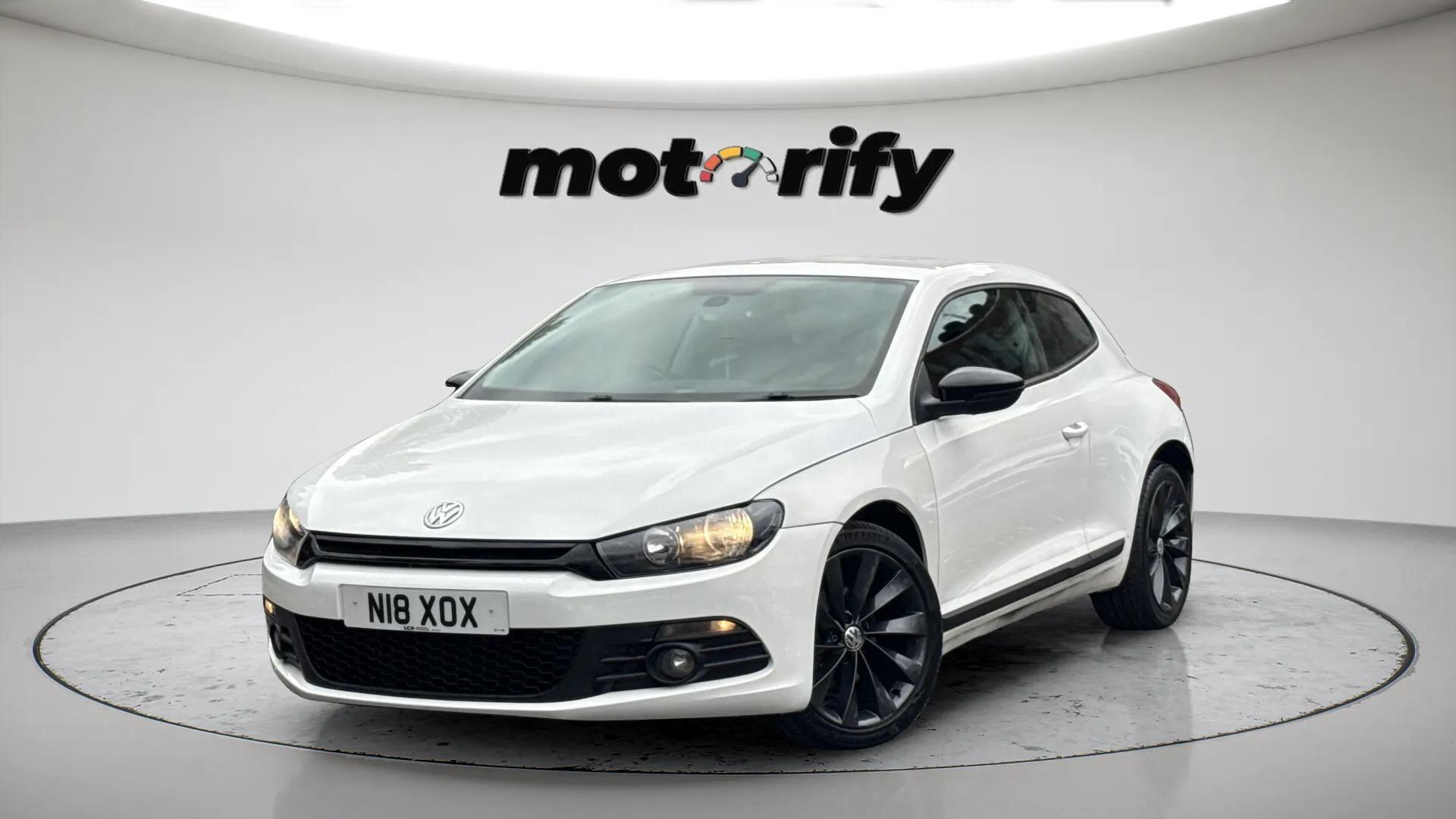 2011 Volkswagen SCIROCCO 2.0 TDI BlueMotion Tech GT DSG Euro 5 (s/s) 3dr, exterior view 2