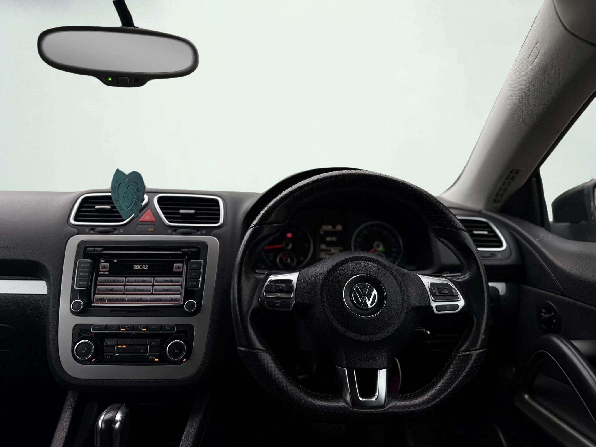 2011 Volkswagen SCIROCCO 2.0 TDI BlueMotion Tech GT DSG Euro 5 (s/s) 3dr, exterior view 3