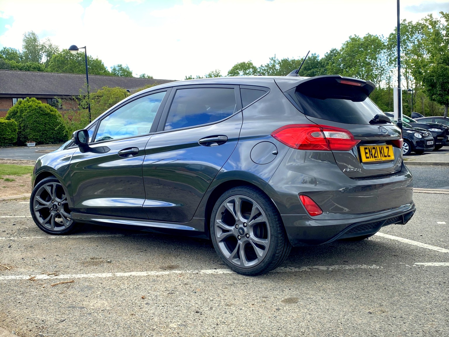 2021 Ford FIESTA ST-Line X Edition 5-Door 1.0 EcoBoost MHEV 125 - 32,700 miles. SYNC 3 Sat Nav, B&O, 18" Alloys. Grey, exterior view 2