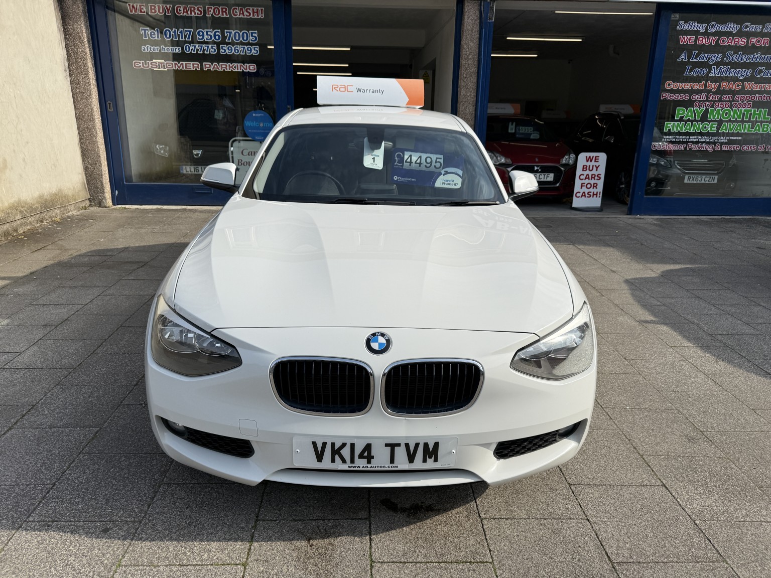 2014 BMW 1 SERIES 1.6 116i SE 5-door, exterior view 2
