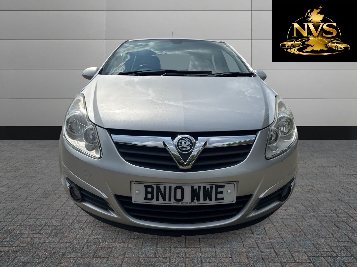 2010 Vauxhall CORSA 1.4 i 16v SE, exterior view 2
