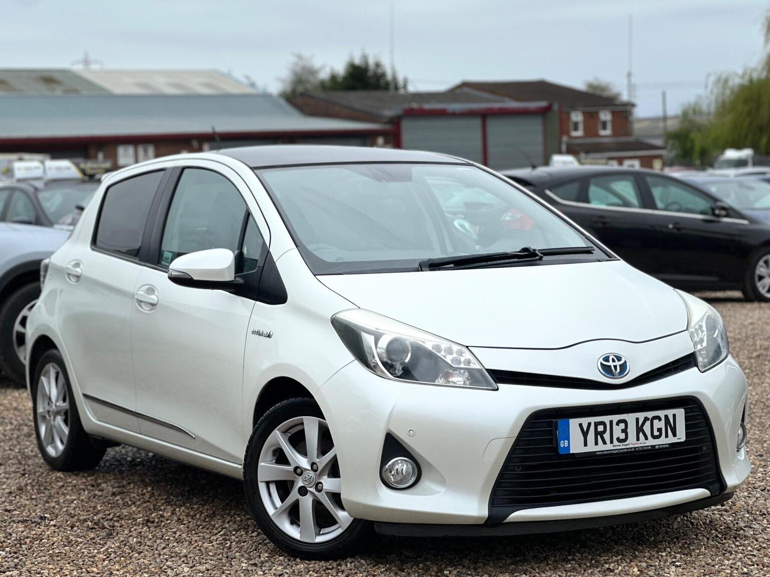 2013 TOYOTA YARIS 1.5 VVT-h T Spirit CVT Euro 5 5dr