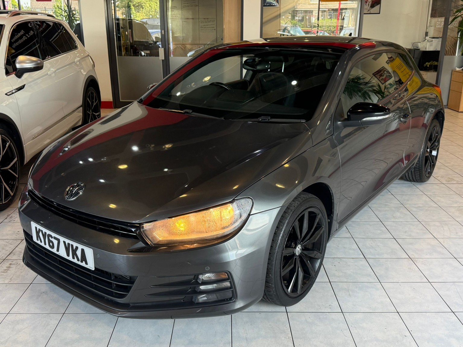 2017 Volkswagen SCIROCCO 2.0 TDI GT Black Edition, exterior view 4