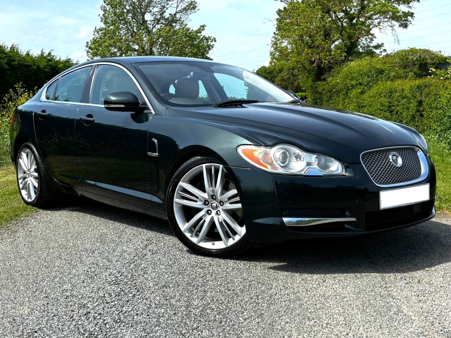 2009 Jaguar XF 5.0 V8 Portfolio for sale, exterior front view