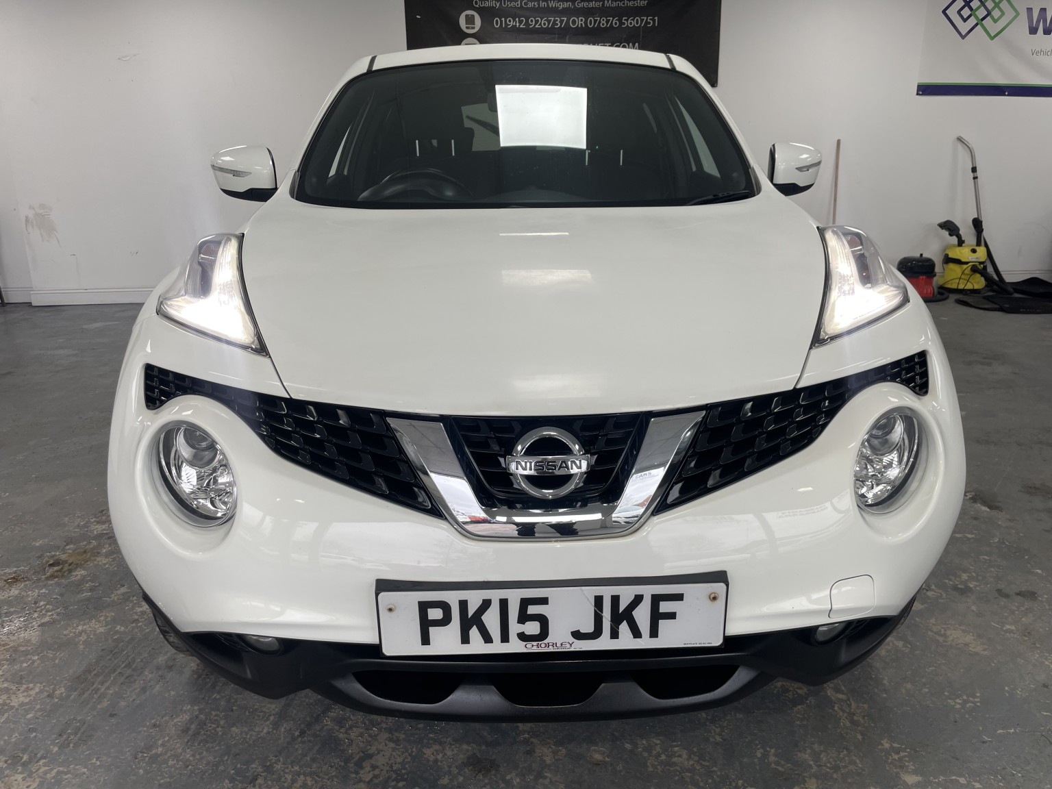 2015 Nissan JUKE 1.2 DIG-T Acenta Premium, exterior view 3