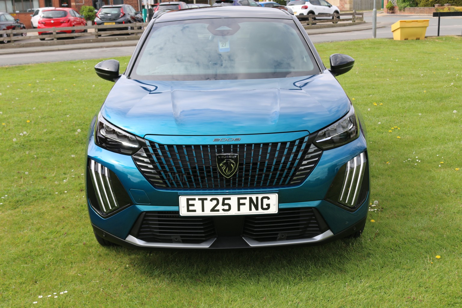 2025 Peugeot 2008 1.2 PureTech GT, exterior view 2