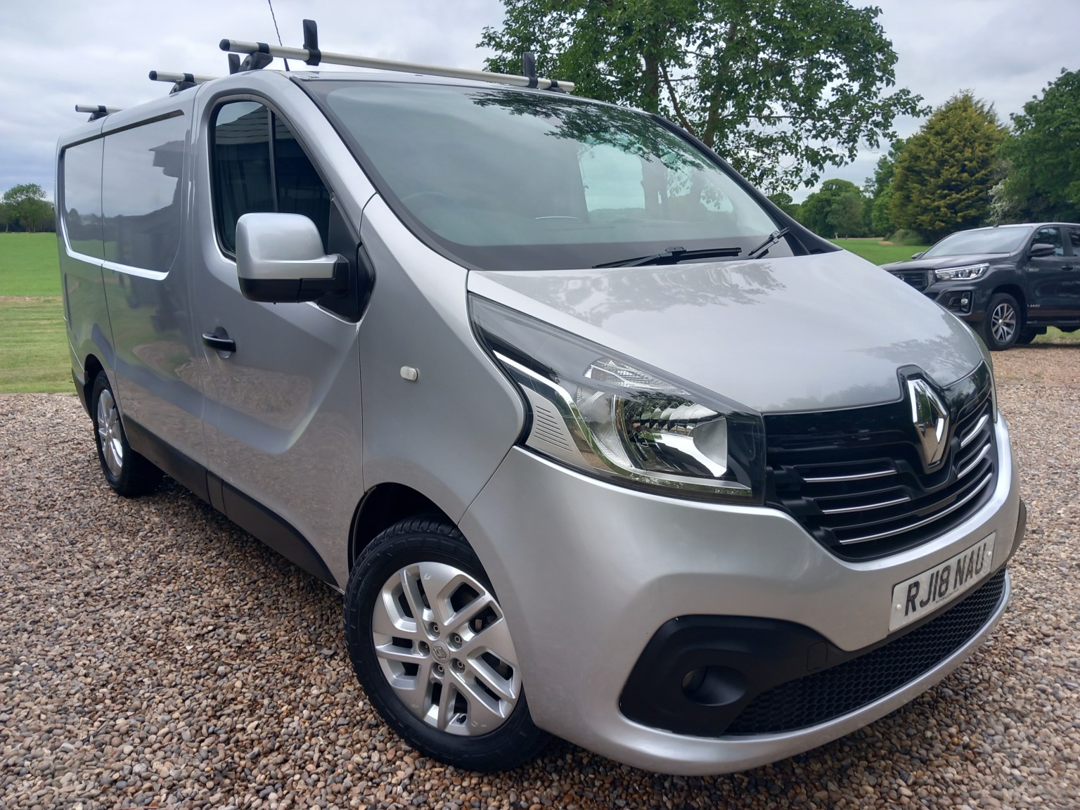 2018 Renault TRAFIC 1.6 SL27 dCi 120 Sport Nav Euro 6 for sale, exterior front view