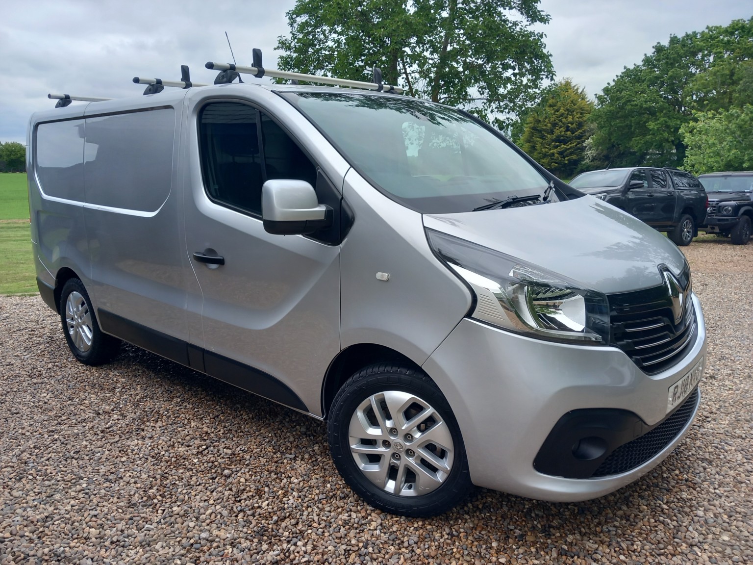 2018 Renault TRAFIC 1.6 SL27 dCi 120 Sport Nav Euro 6, exterior view 2
