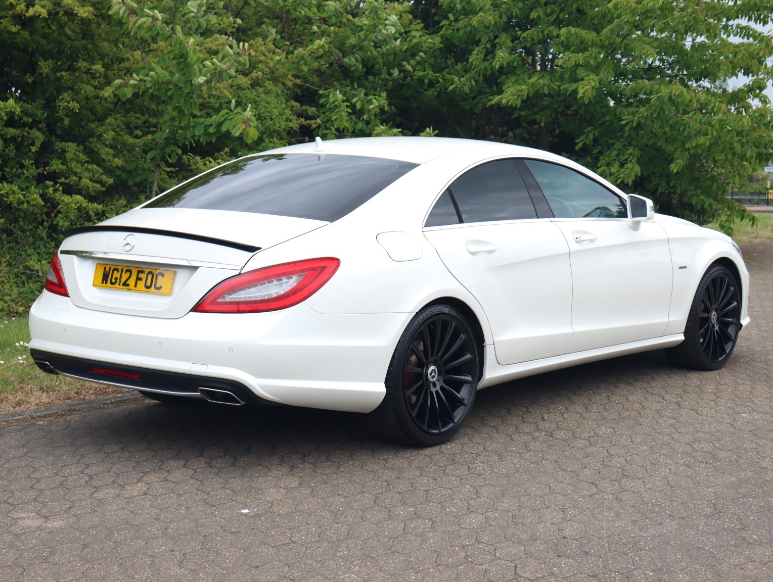 2012 Mercedes-Benz CLS 3.0 CLS350 CDI V6 BlueEfficiency Sport, exterior view 3