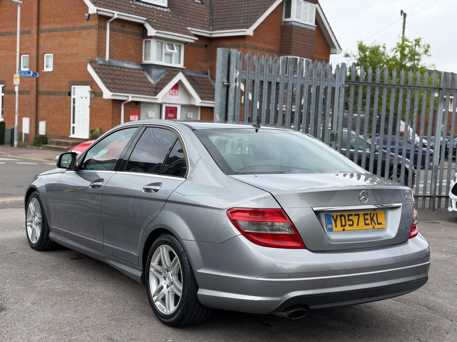 2007 Mercedes-Benz C CLASS 2.1 C220 CDI Sport Auto Euro 4 4dr, exterior view 4