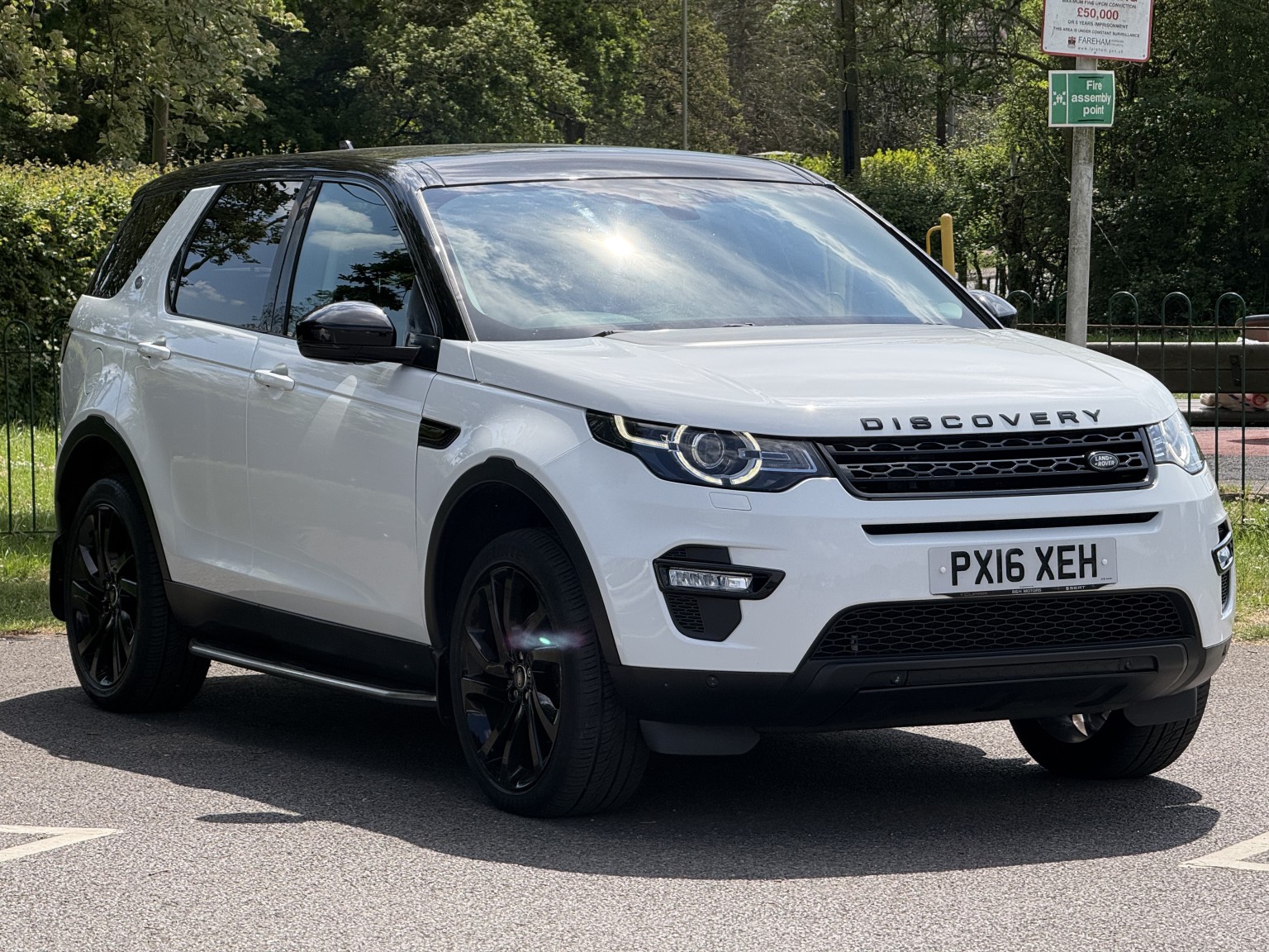 2016 LAND ROVER DISCOVERY SPORT 2.0 TD4 HSE Black