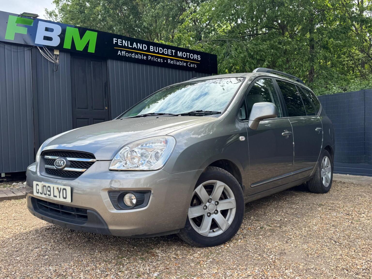 2009 KIA CARENS 2.0 CRDi GS 5dr