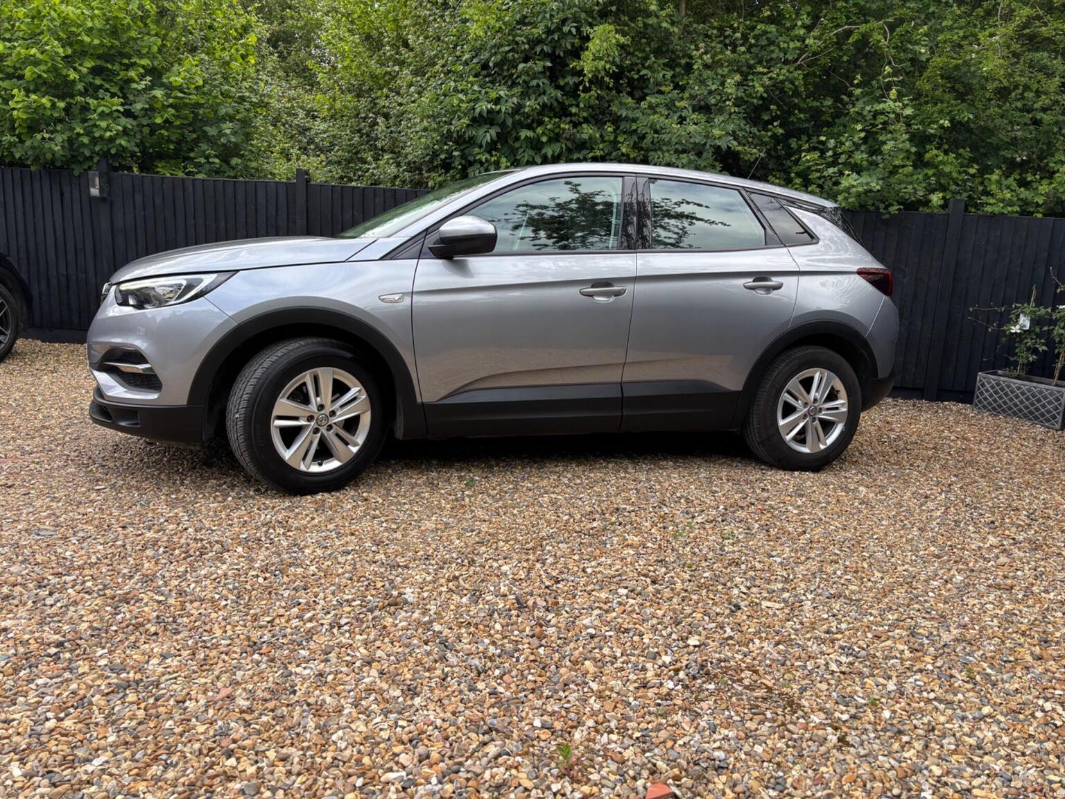 2020 Vauxhall GRANDLAND X 1.2 Turbo SE Euro 6 (s/s) 5dr, exterior view 2