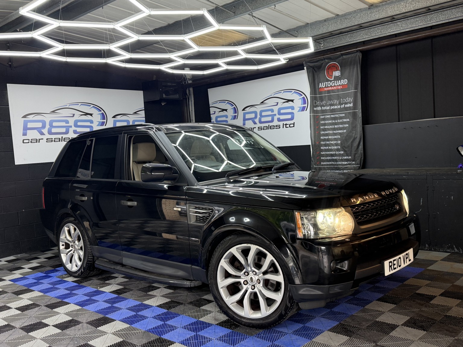 2010 Land Rover RANGE ROVER SPORT 3.0 TD V6 HSE for sale, exterior front view
