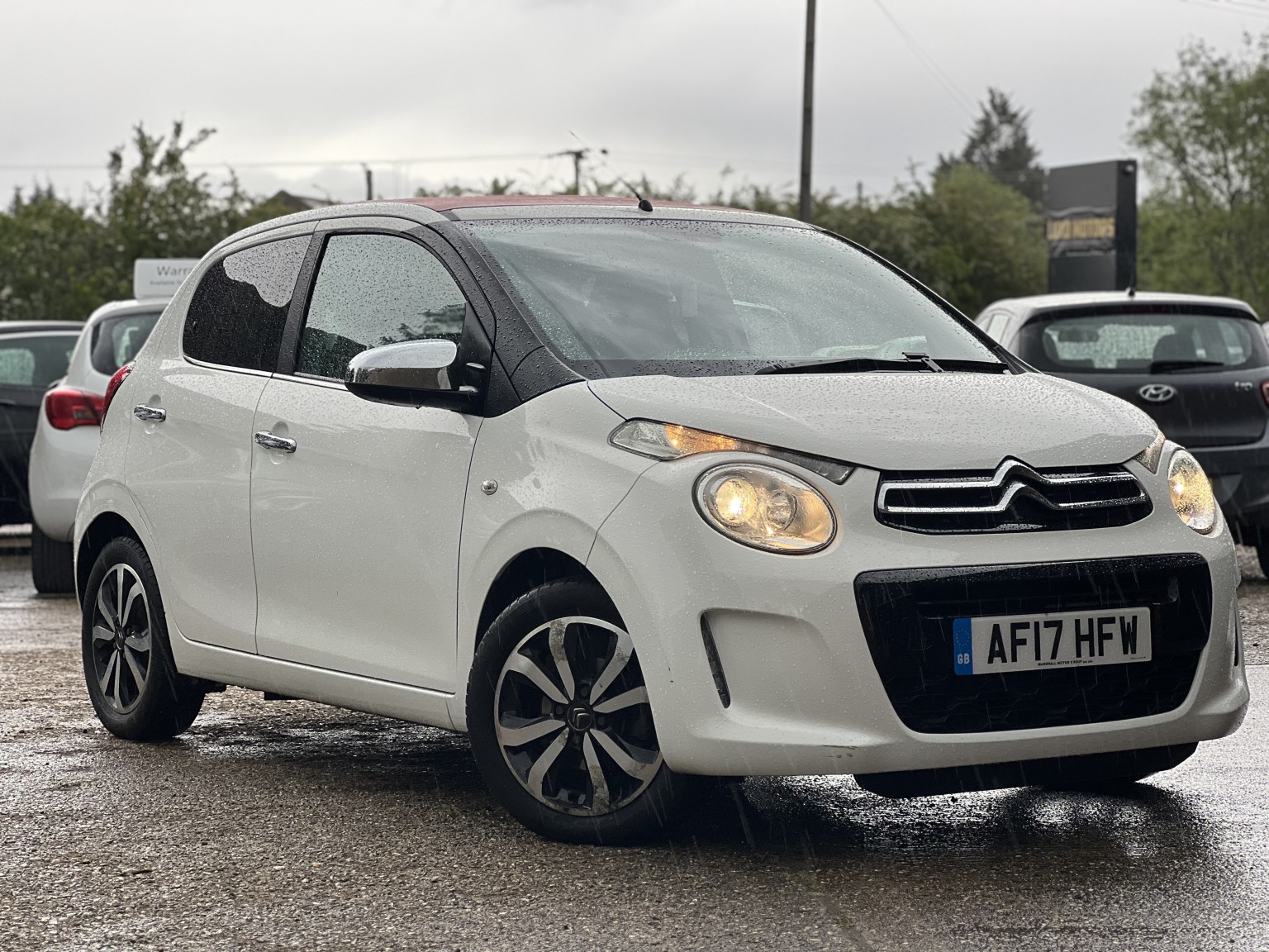 2017 Citroen C1 1.2 PureTech Flair, exterior view 2