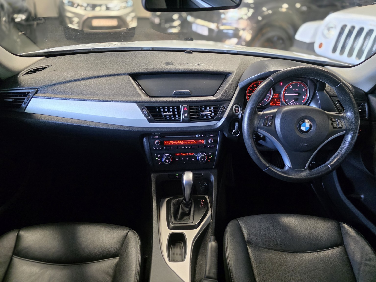 2011 BMW X1 2.0 X1 sDrive20d SE, exterior view 2