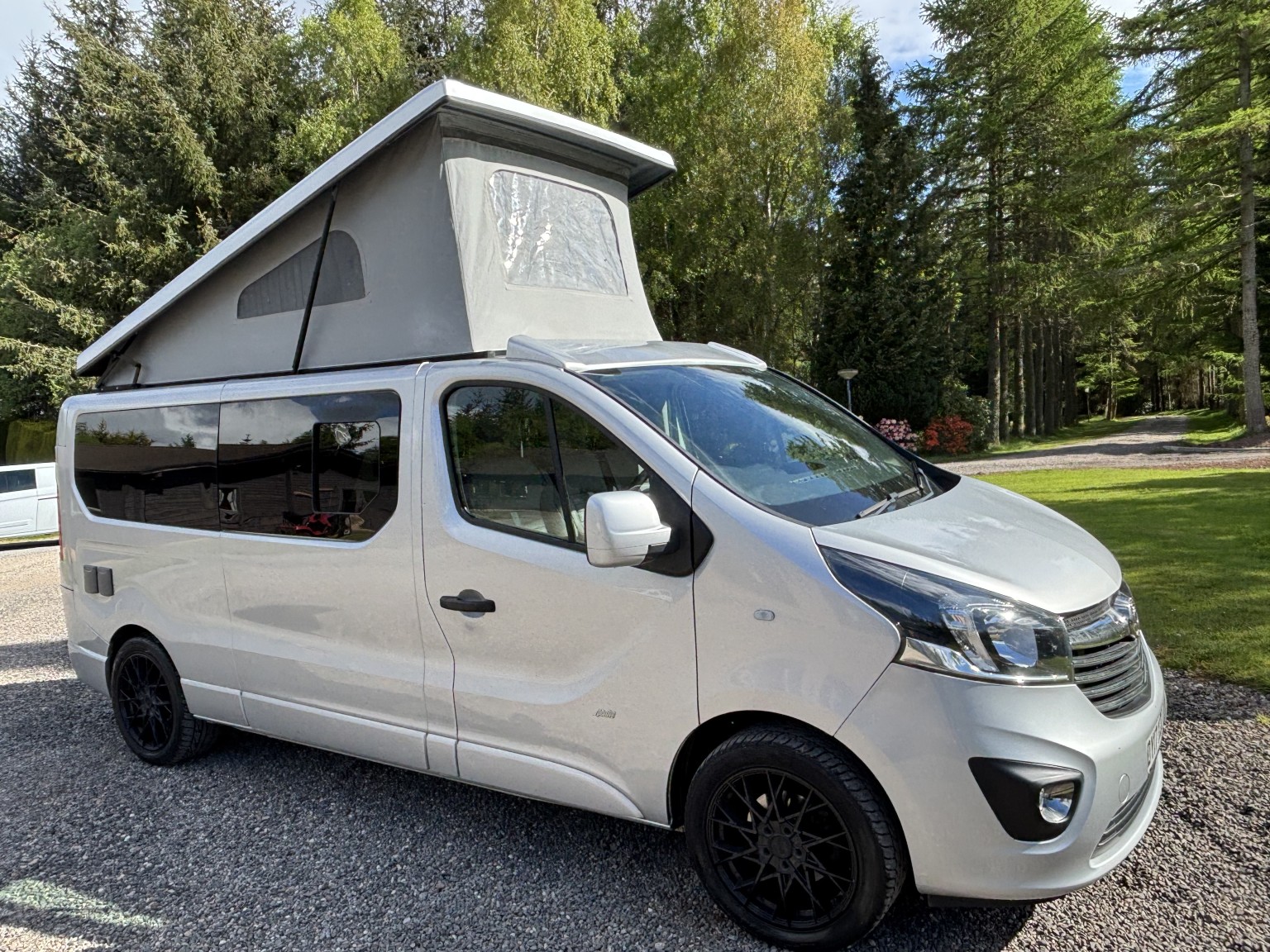 2017 Vauxhall VIVARO CALDER CAMPERS CONVERSION. Lwb, exterior view 3