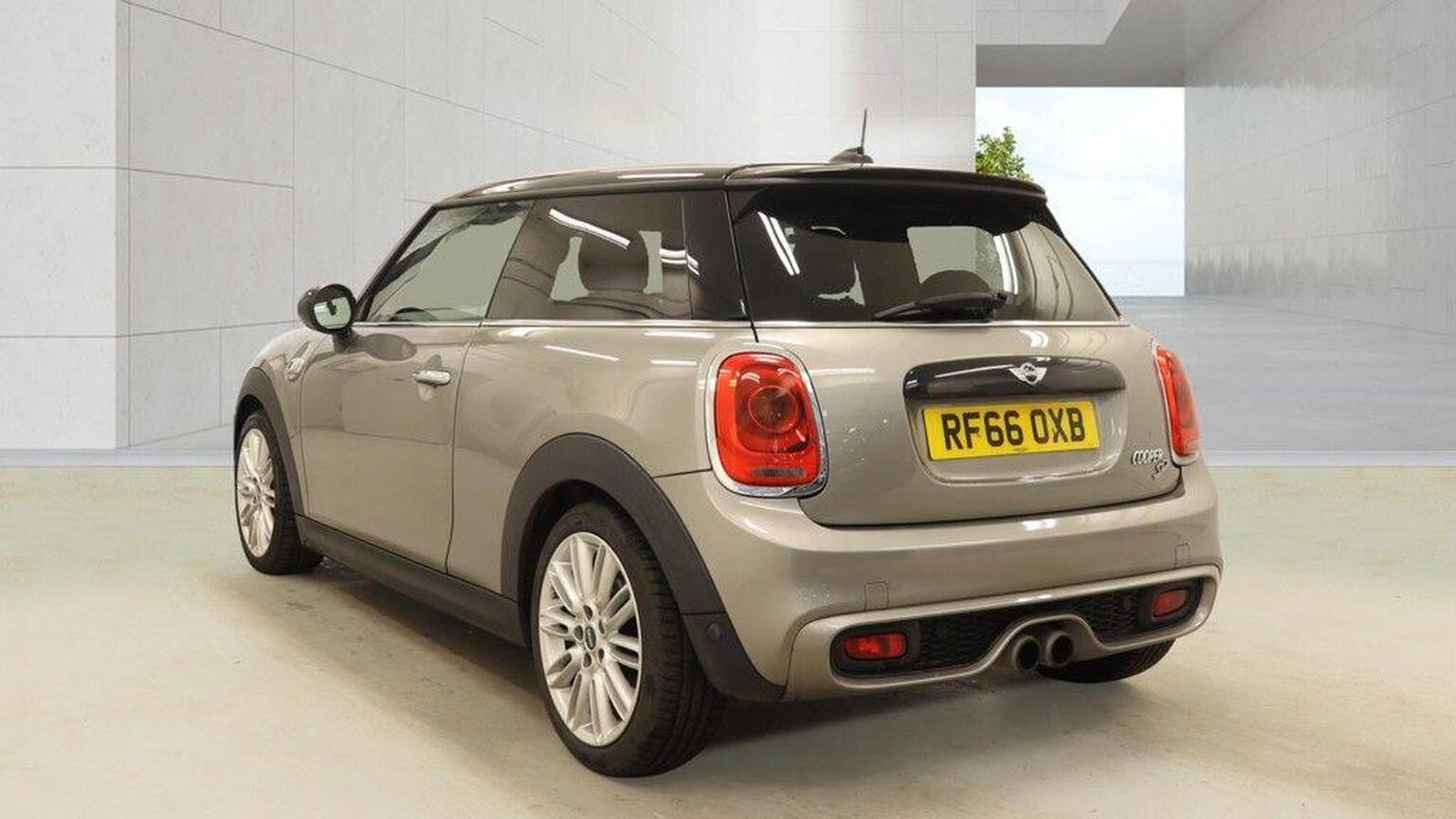 2016 MINI HATCH 2.0 Cooper SD Auto 6Spd Euro 6 (s/s) 3dr, exterior view 3