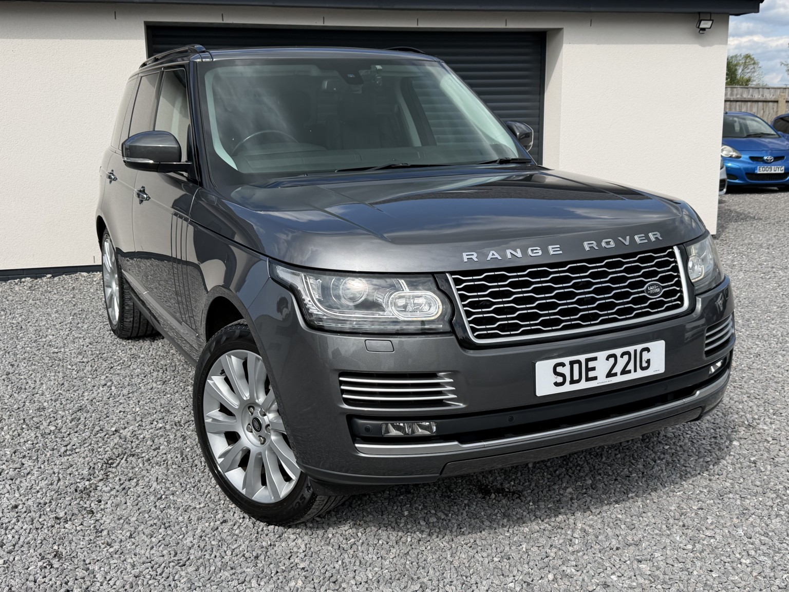 2014 Land Rover RANGE ROVER 4.4 SD V8 Vogue SE for sale, exterior front view