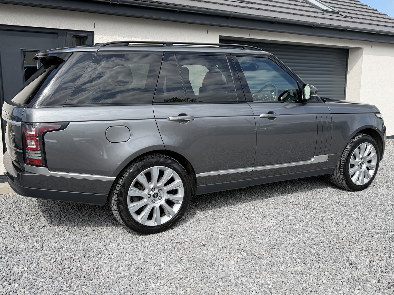 2014 Land Rover RANGE ROVER 4.4 SD V8 Vogue SE, exterior view 4