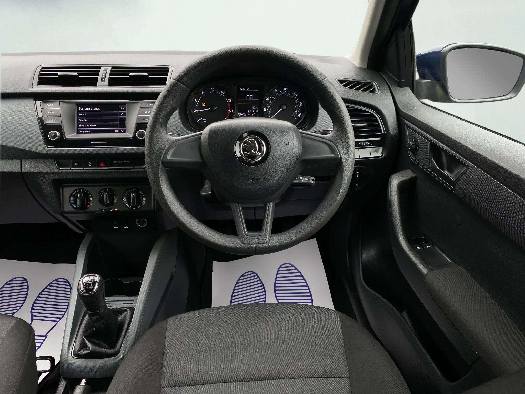 2017 Skoda FABIA 1.0 S Euro 6 (s/s) 5dr, exterior view 3
