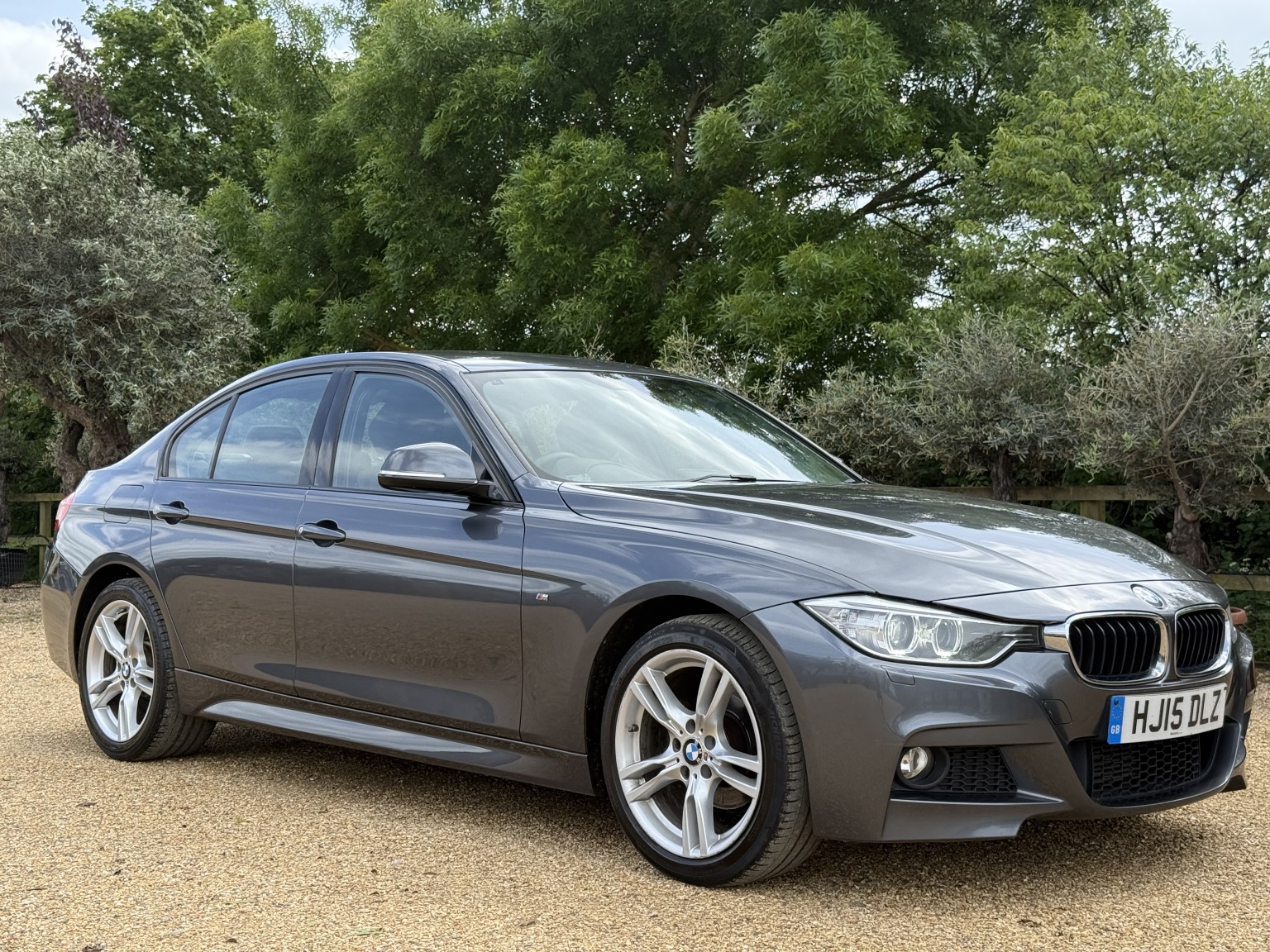 2015 BMW 3 SERIES 2.0 320i xDrive M Sport Saloon
