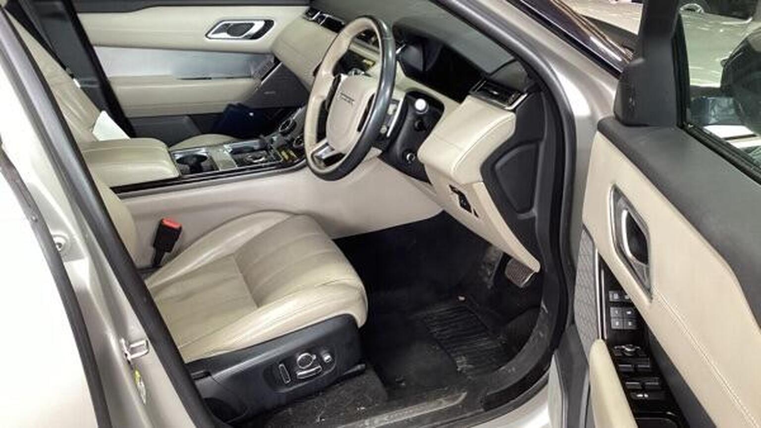 2019 Land Rover RANGE ROVER VELAR 2.0 D240 R-Dynamic HSE Auto 4WD Euro 6 (s/s) 5dr, exterior view 3