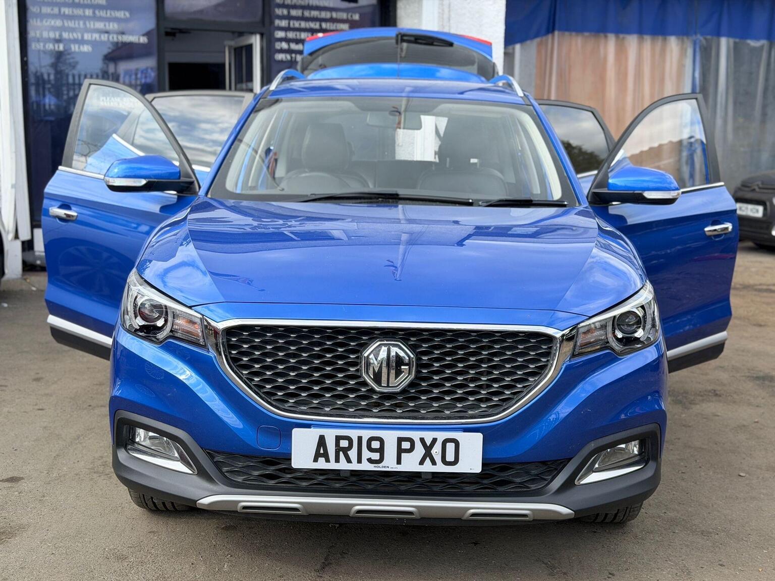 2019 MG MG ZS 1.0 T-GDI Exclusive Auto Euro 6 5dr, exterior view 2