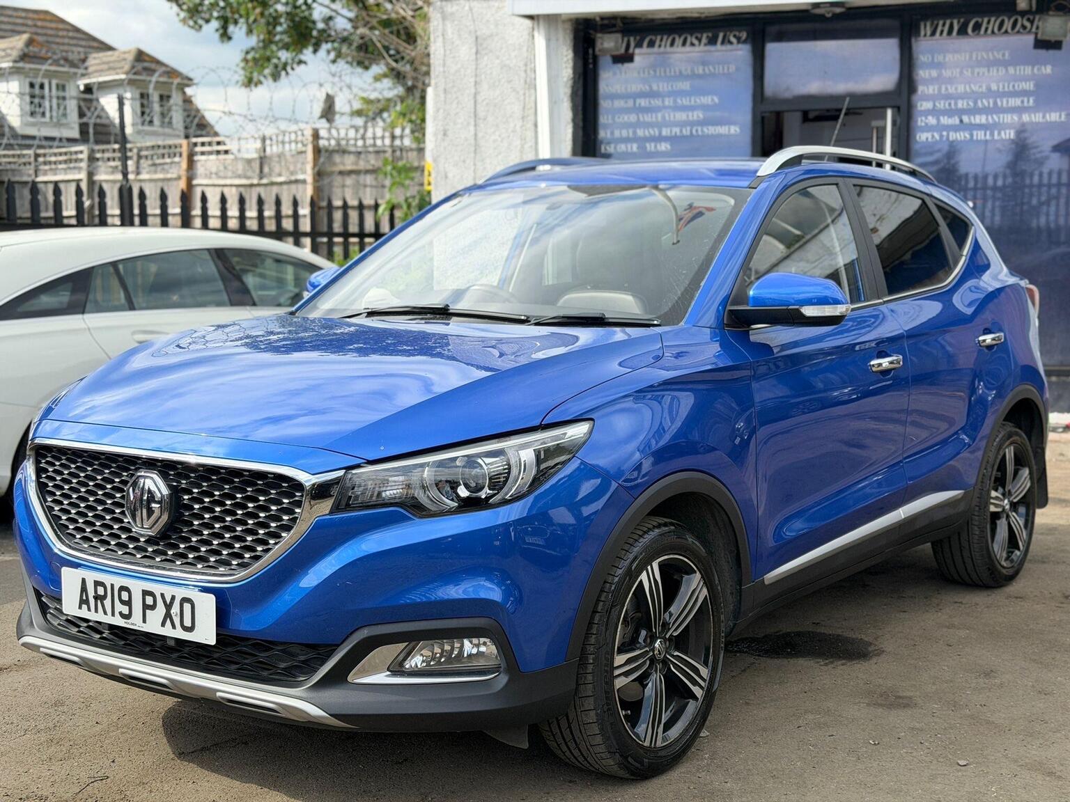 2019 MG MG ZS 1.0 T-GDI Exclusive Auto Euro 6 5dr, exterior view 3