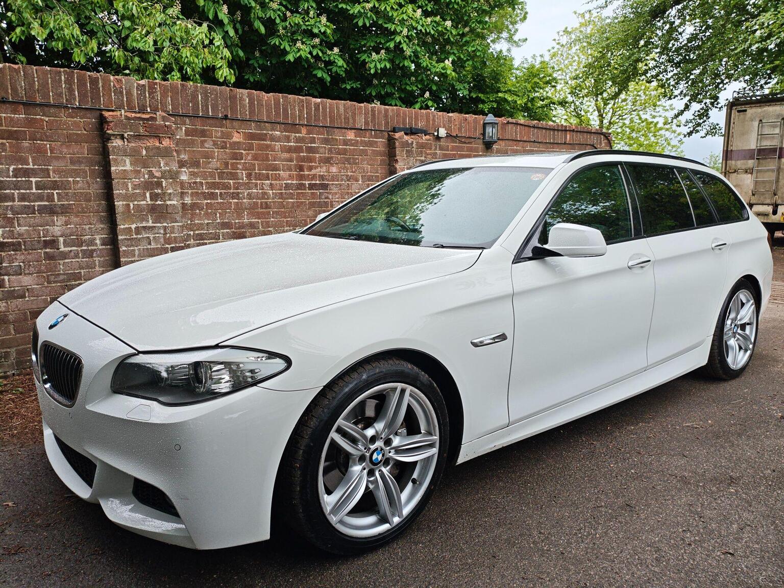2012 BMW 5 SERIES 3.0 535i M Sport Touring Auto Euro 5 (s/s) 5dr