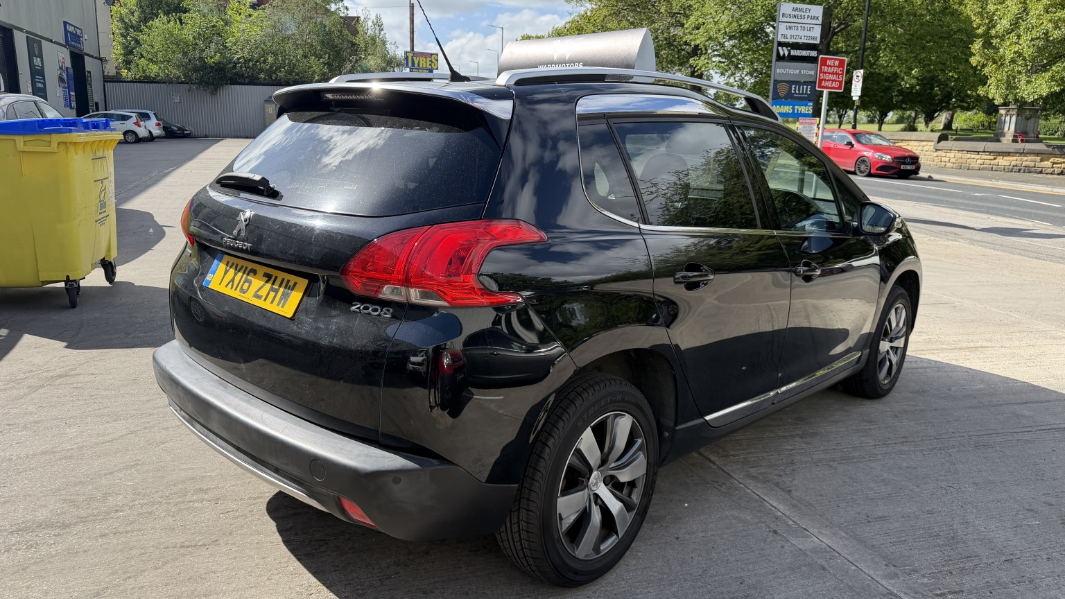 2016 Peugeot 2008 1.2 PureTech Allure Black 5dr LOW TAX+HALF LEATHER+CRUISE, exterior view 4