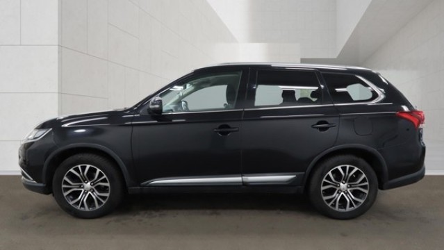 2016 Mitsubishi OUTLANDER 2.2 DI-D 3, exterior view 4
