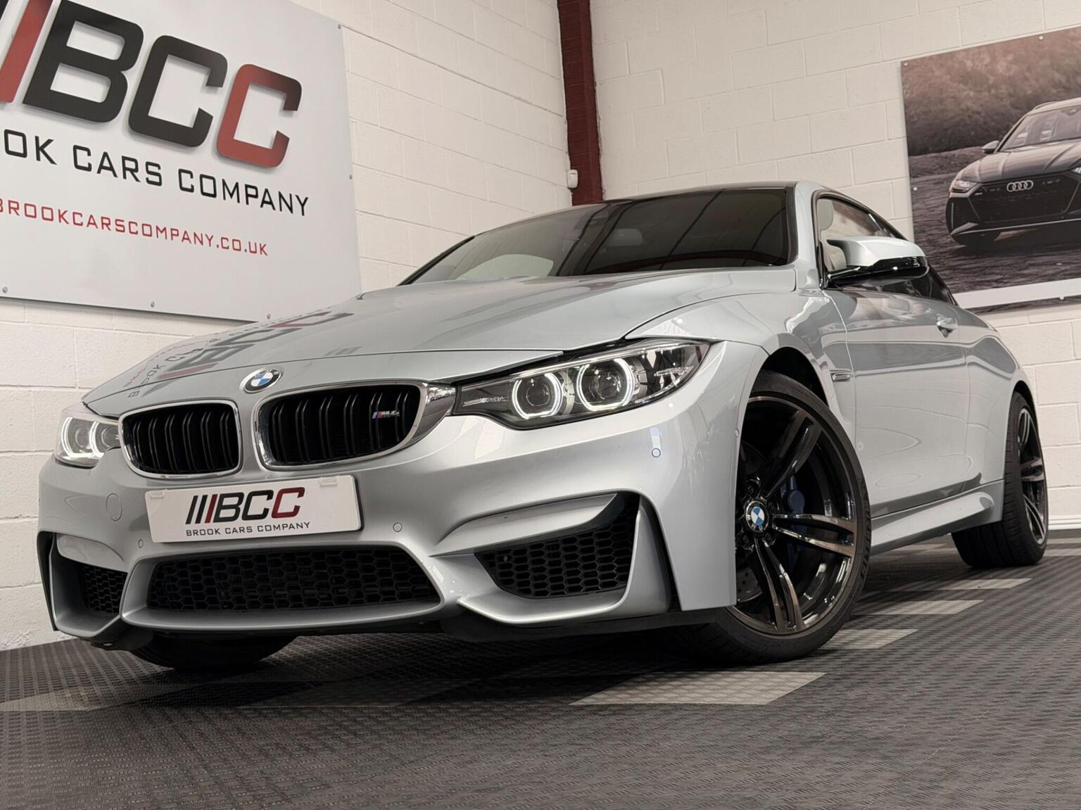 2018 BMW M4 3.0 BiTurbo DCT Euro 6 (s/s) 2dr, exterior view 4