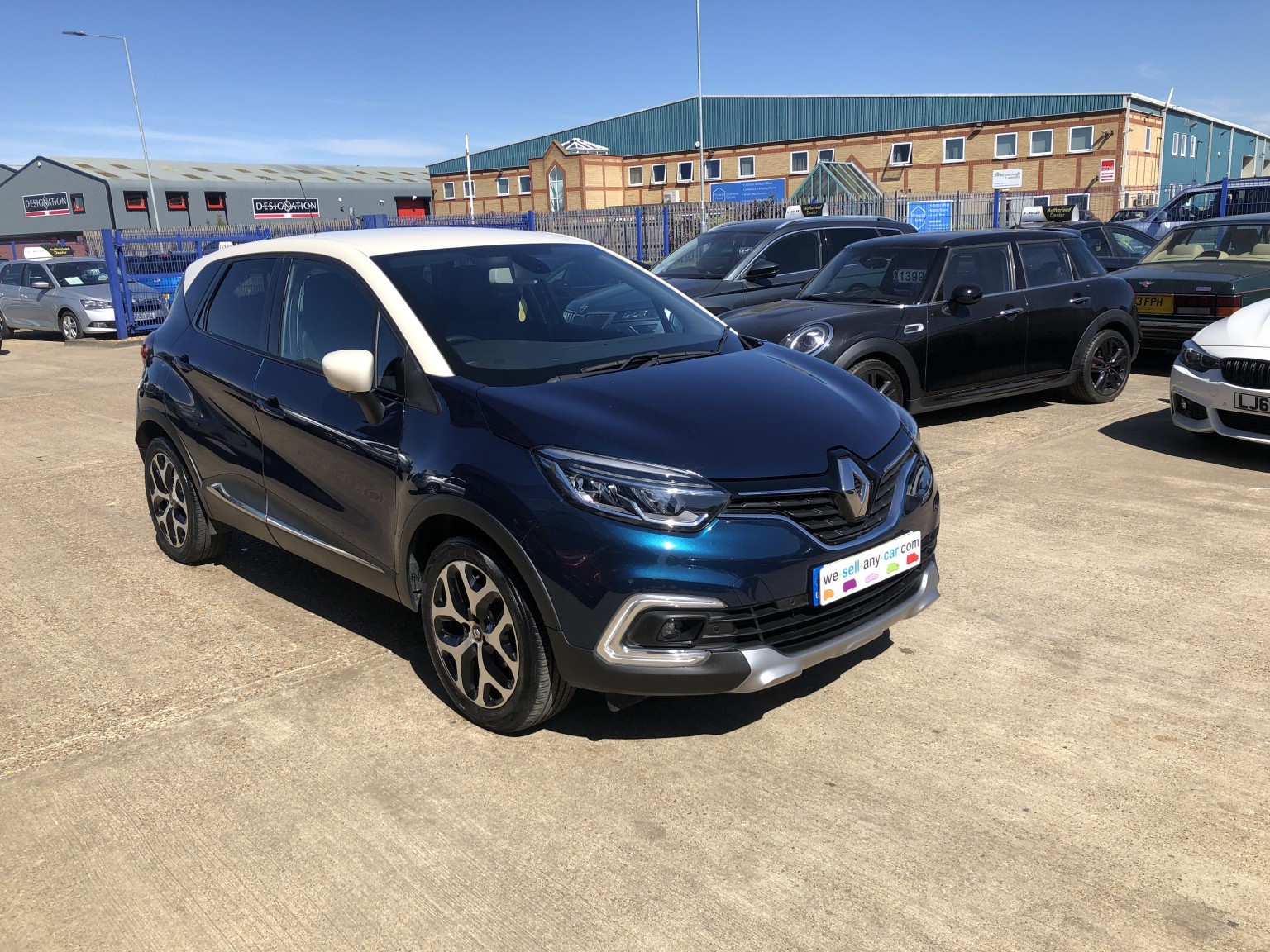 2018 Renault CAPTUR 0.9 Signature X Nav TCe 90, exterior view 2