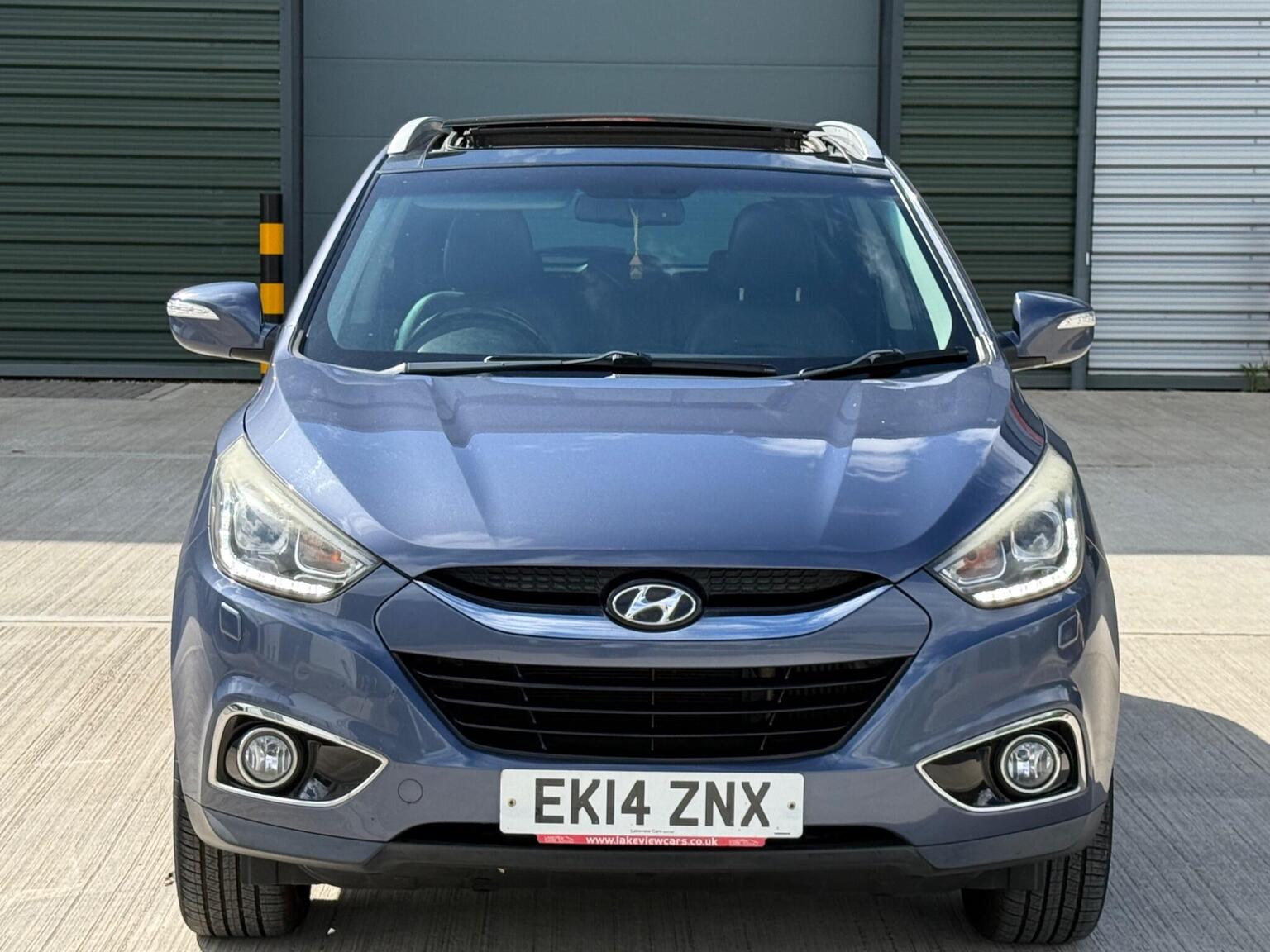 2014 Hyundai IX35 1.7 CRDi Premium Panorama Euro 5 (s/s) 5dr, exterior view 2