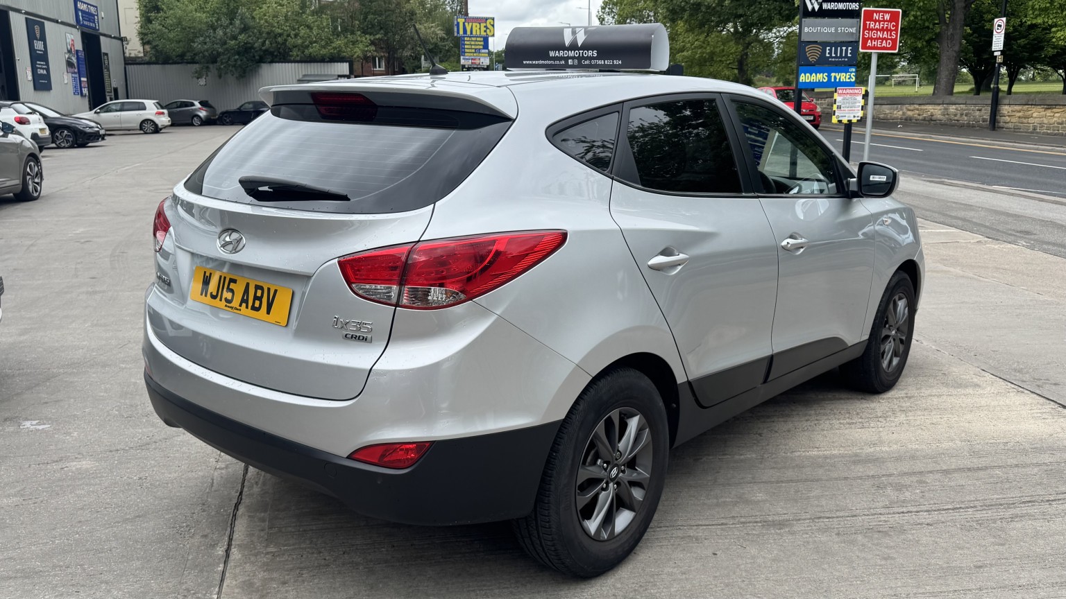 2015 Hyundai IX35 1.7 CRDi S Diesel Silver 5dr CLIMATE+AUX+2KEYS, exterior view 4