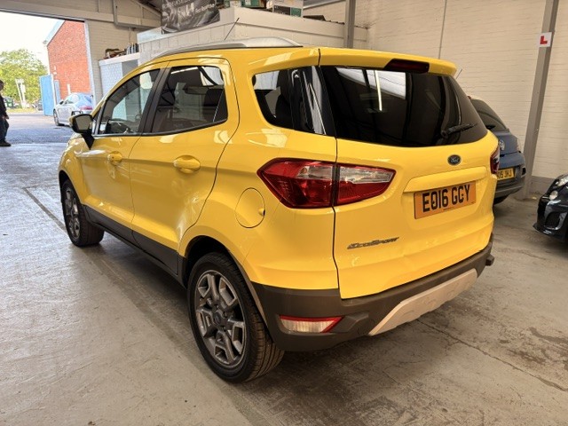 2016 Ford ECOSPORT 1.5 TDCi Titanium, exterior view 4