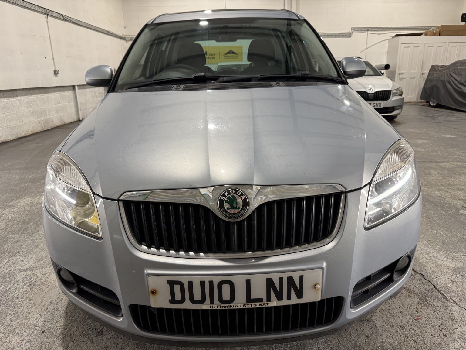 2010 Skoda ROOMSTER 1.9 TDI SE, exterior view 2