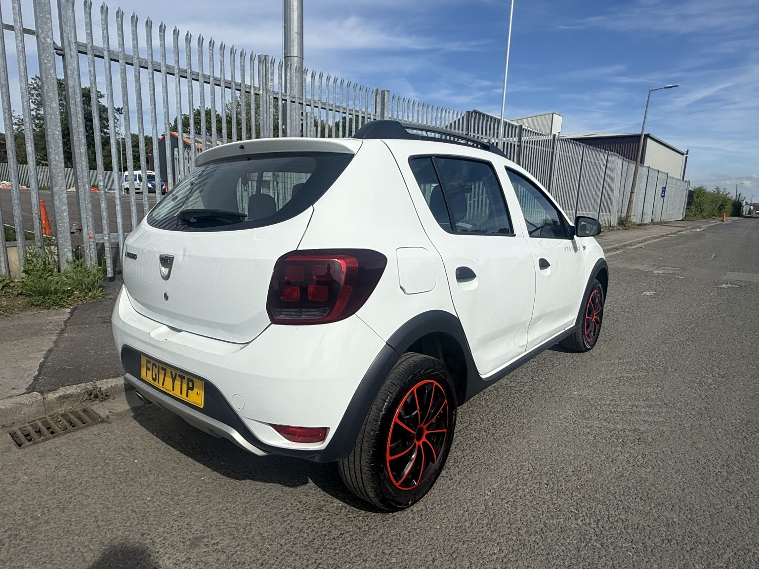 2017 Dacia SANDERO STEPWAY 1.5 Stepway Ambiance dCi 90, exterior view 3