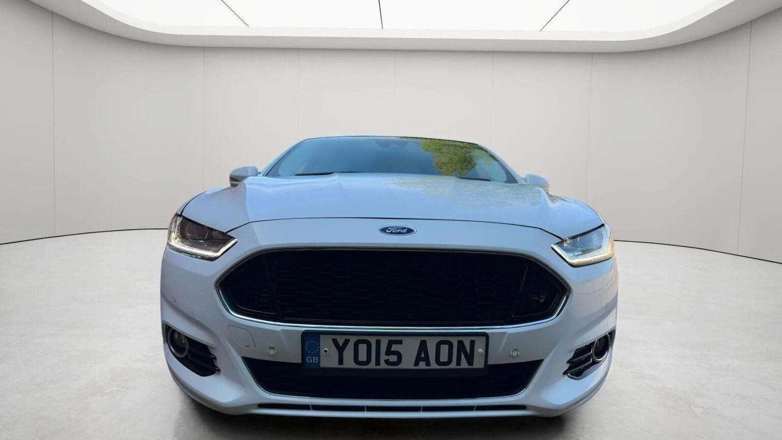 2015 Ford MONDEO 2.0 TDCi Titanium Euro 6 (s/s) 5dr, exterior view 4