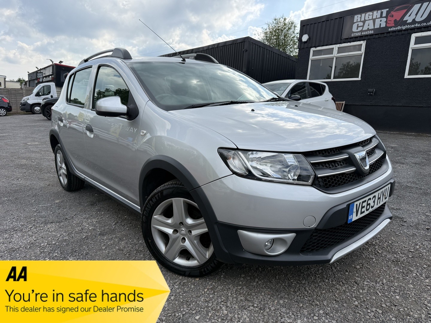 2014 Dacia Sandero Stepway 1.5 dCi Laureate for sale in the UK