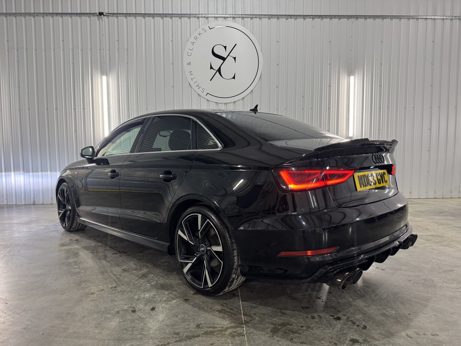 2014 Audi A3 1.6 TDI S line, exterior view 4