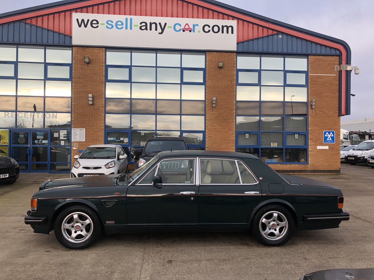 1995 Bentley TURBO R 6.8, exterior view 4