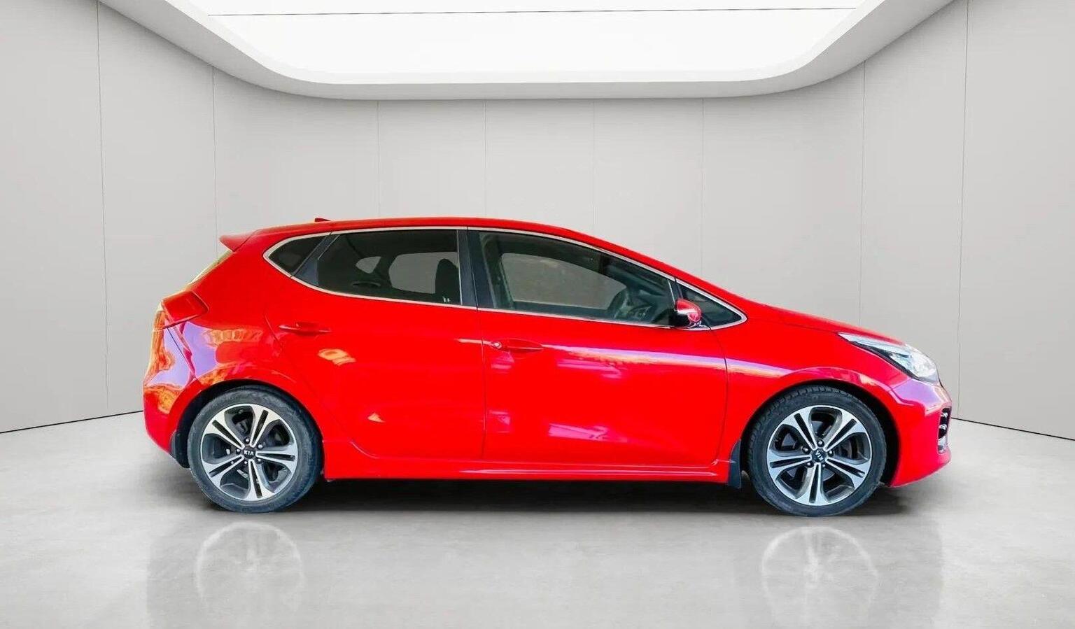 2017 Kia CEED 1.6 CRDi GT-Line Euro 6 (s/s) 5dr, exterior view 2