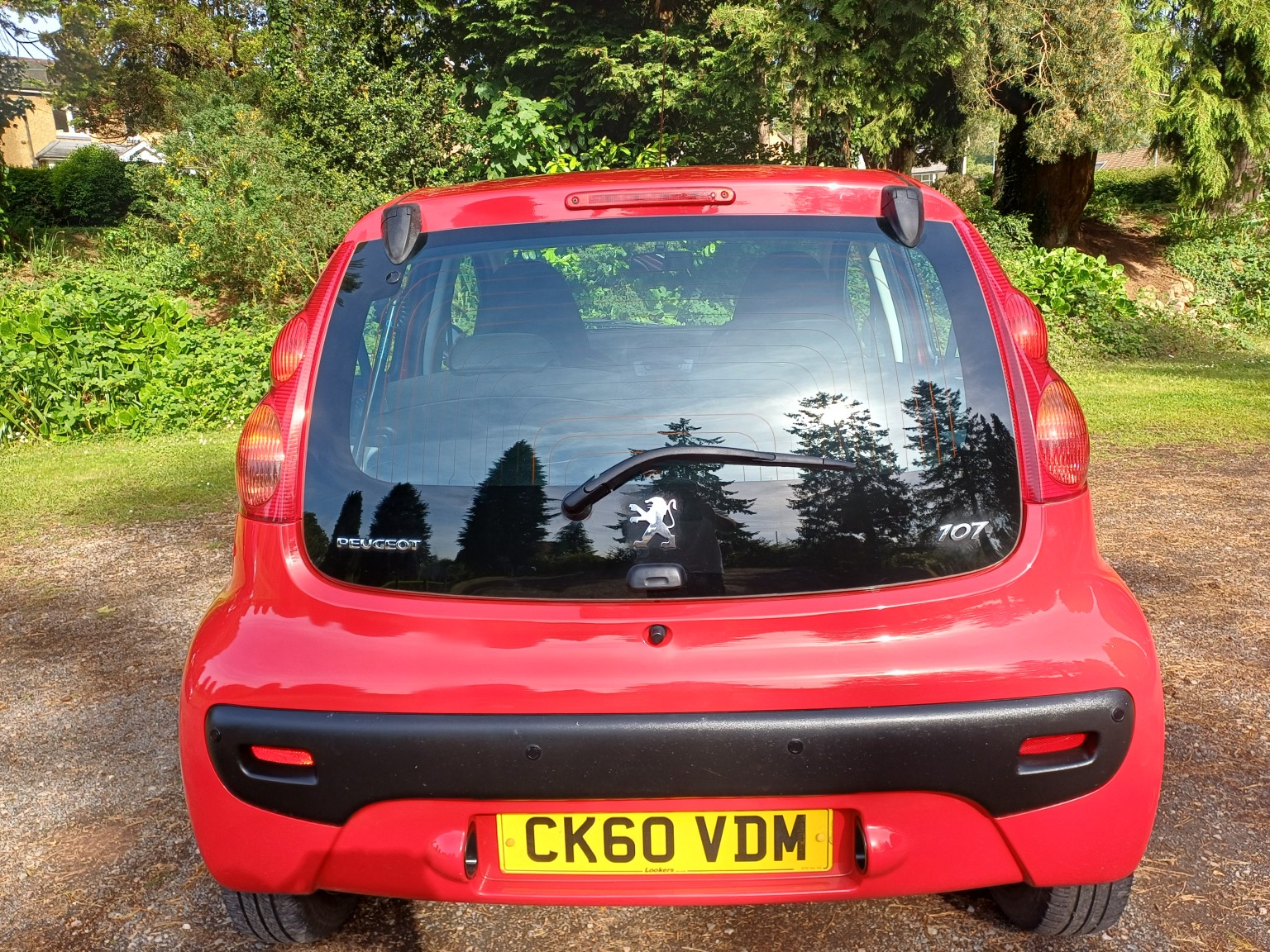 2010 Peugeot 107 1.0 12V Urban, exterior view 4