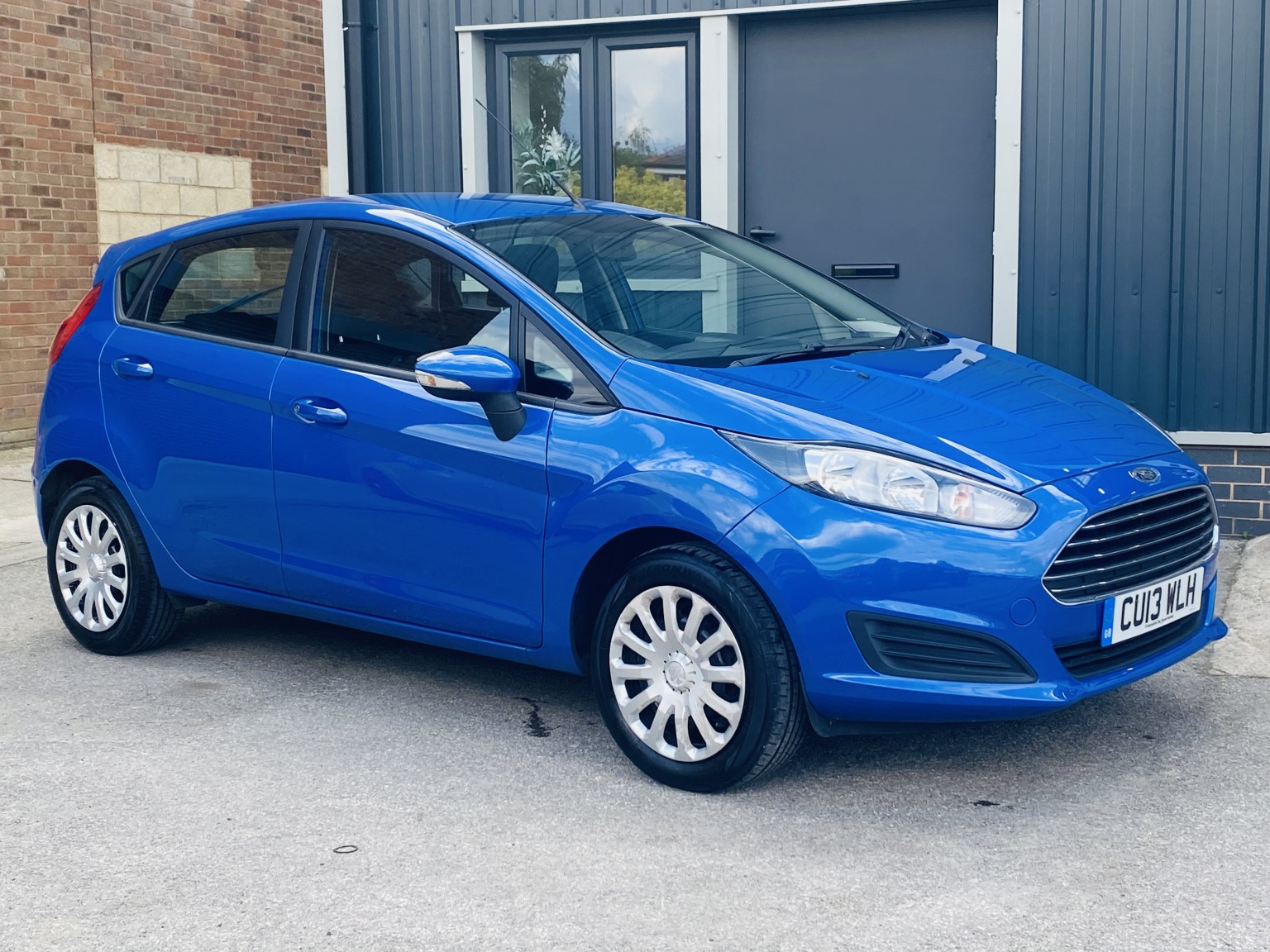 2013 Ford FIESTA 1.3 Style, exterior view 2